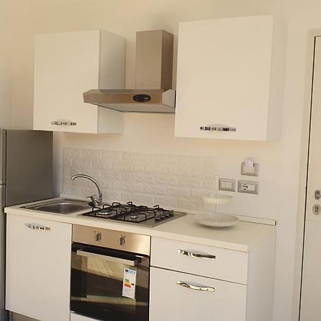 Gli Appartamenti Del Duca Di Miroballo Nápoles Exterior foto