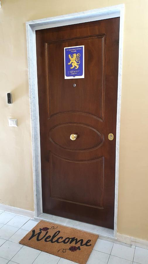 Gli Appartamenti Del Duca Di Miroballo Nápoles Exterior foto